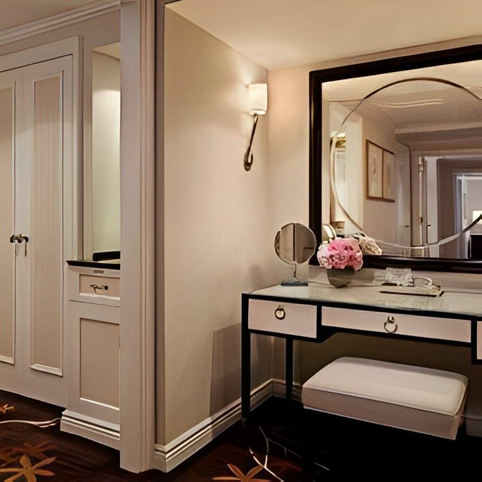 Peninsula New York Dressing Table
